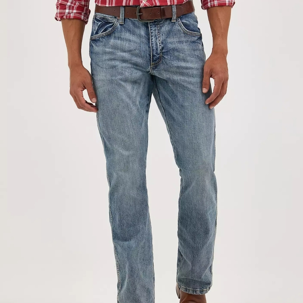 Wrangler Men's Retro Slim Jeans Boot Cut